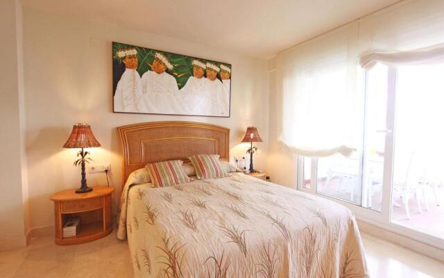 1105 beachfront apartment golden mile marbella