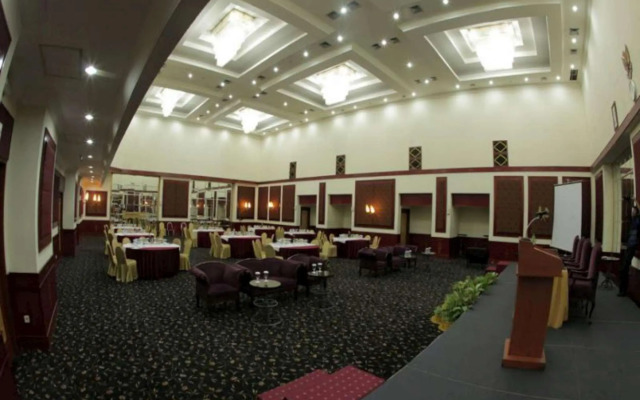 Oasis Amir Hotel