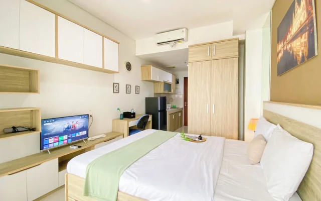 Modern Look and Restful Studio Apartment Springwood Residence Tangerang