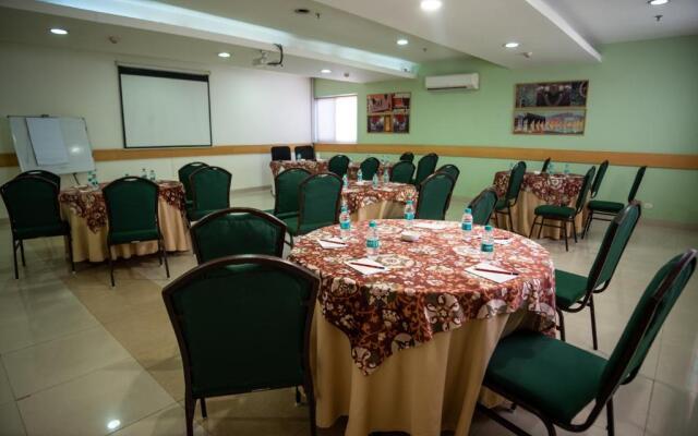 Mango Grove Hotel