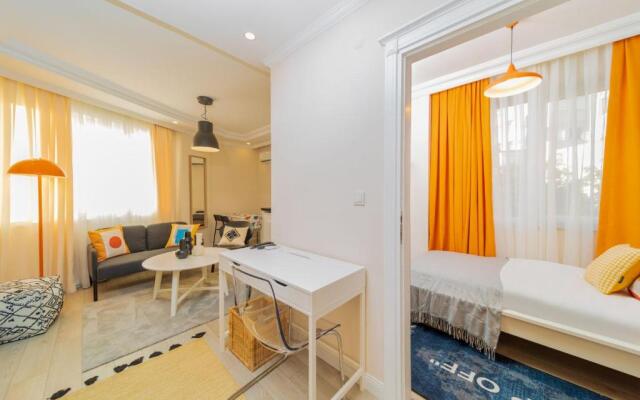 Vibrant and Central Apartment in Muratpasa