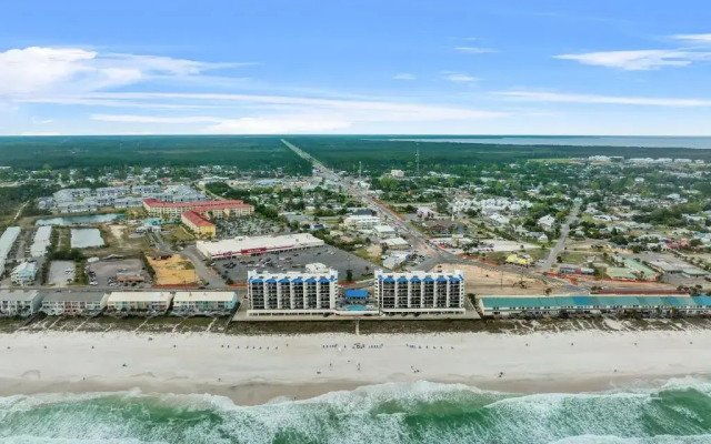 Aqua Vista Condominiums