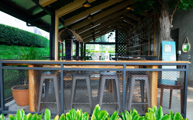 Ariandri Hotel & Resort 