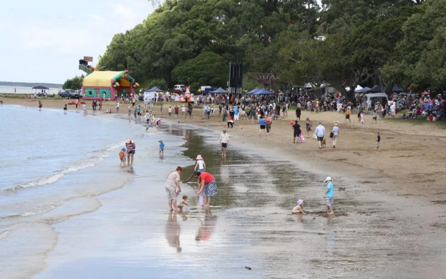 布里斯班纳拉可帕馆住宿加早餐旅馆(Naracoopa Bed & Breakfast & Pavilion Brisbane)