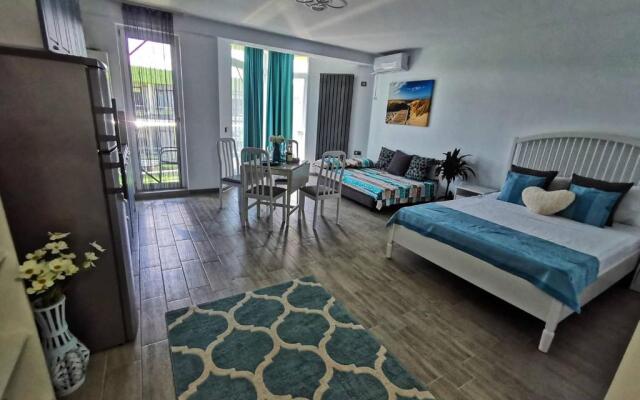Whata View Studio Alezzi Beach