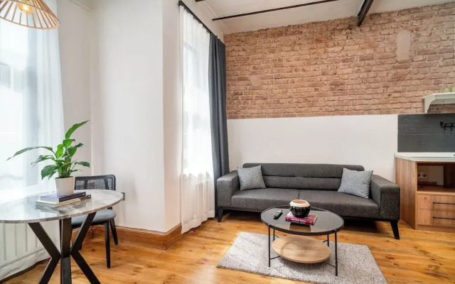 Urban Quarters - Büklü Han
