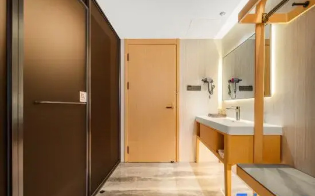 Huangbo Hotel (Nanchang Dream Times 520Park Cultural and Creative Park)