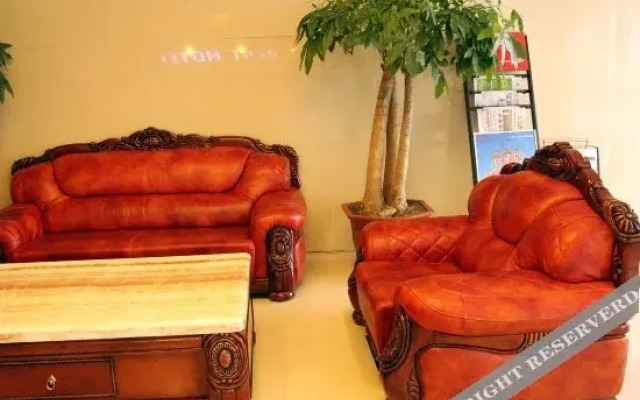 Longxiang Business Hotel