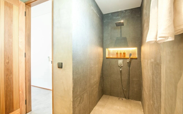 New 5BR Villa Canggu 200m to Beach