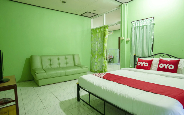OYO 402 Raknatee Resort