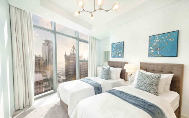 LUX The Paramount Sea View Suite