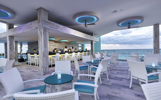 Hotel Riu Palace Paradise Island - Adults Only - All Inclusive