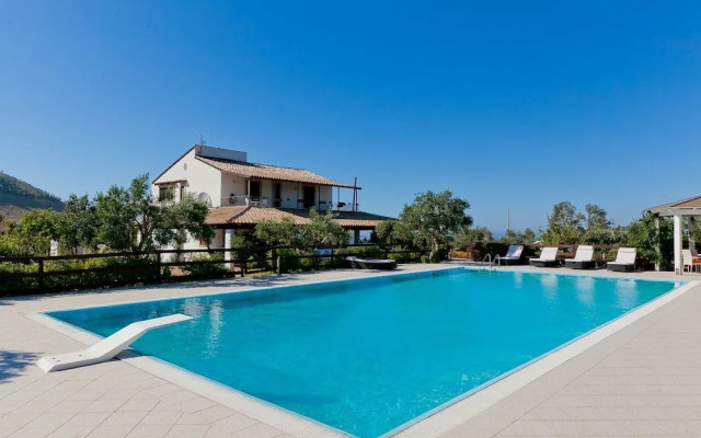 Holiday Home With Pool, Sicily