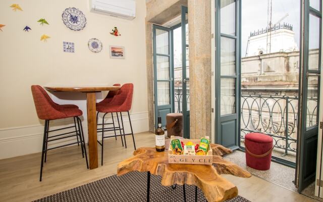 Guest H4U Flores Almada City center