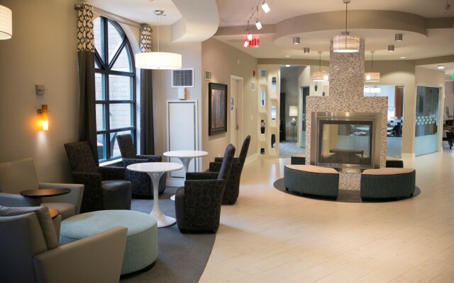 Global Luxury Suites in White Plains