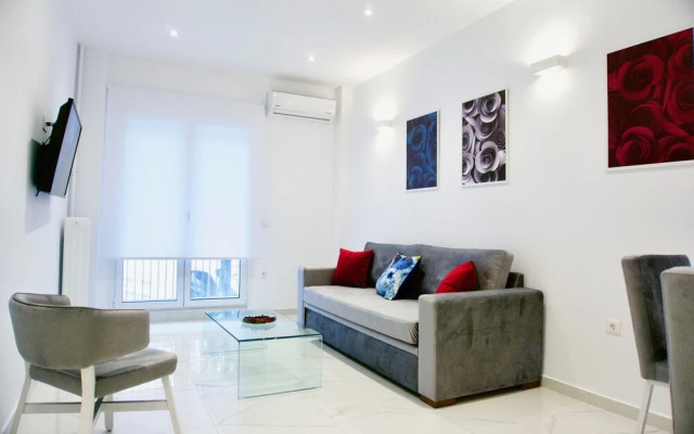 Sophisticated Modern Apt in Athens
