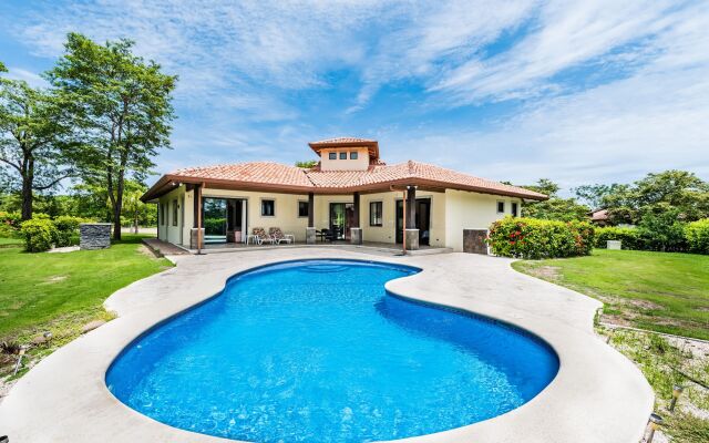 Luxury Vacation Rentals At Hacienda Pinilla