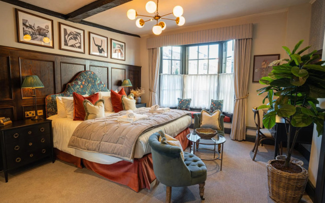 Salisbury Arms Hotel