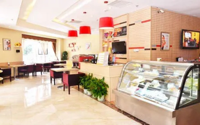 Ibis Chongqing Ranjiaba