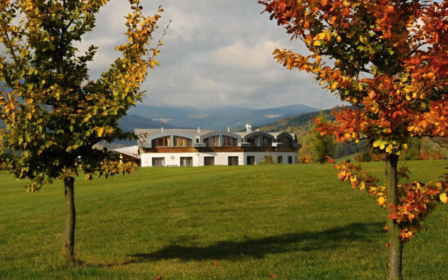 Grund Resort Golf & Ski