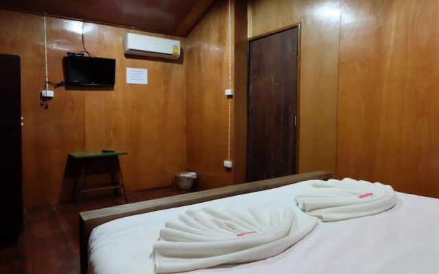 Long Khao Ta Wa Homestay