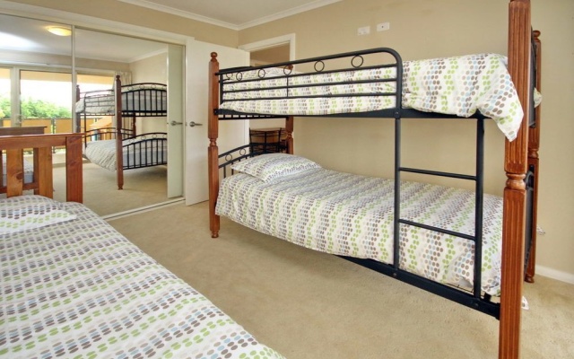 Bellima Bch House, 9 Jackson Close – Guest Rooms – Salamander Bay