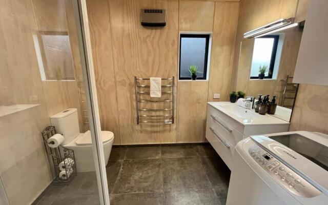 Wayfarer Lodge Studio