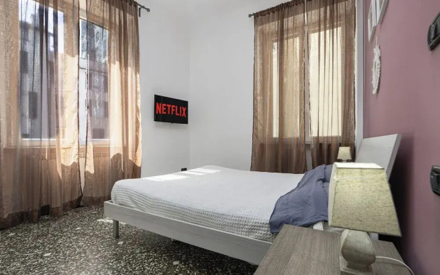 Rosa Homes - The Red