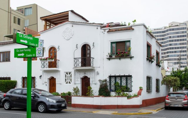 Lima White House - Hostel
