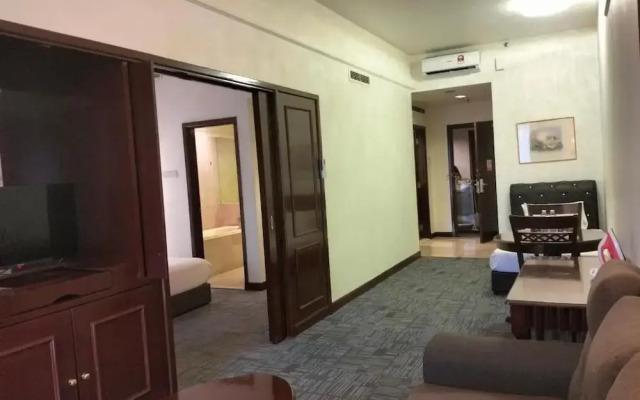 KL Grand Service Suite at Times Square