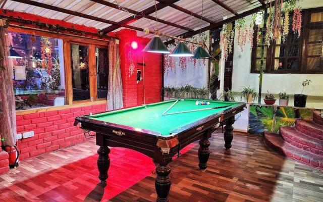 Page 3 - Riverside Rooms & Bar