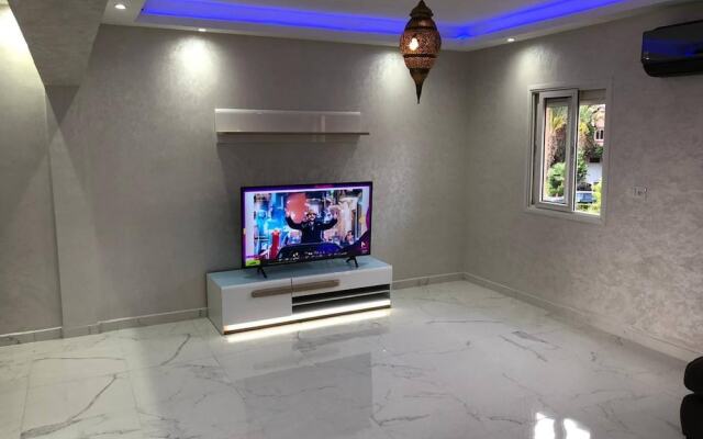 Yallahriyad Triplex For 6 Persons Max