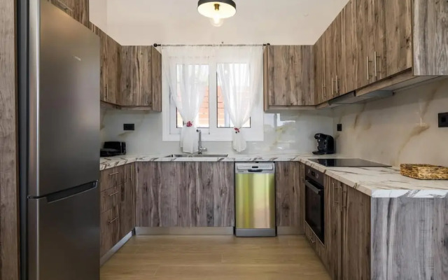 Casa di Pietra With 2 Bedrooms and 3 Bathrooms