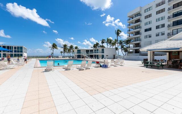 Castle Beach Hotel