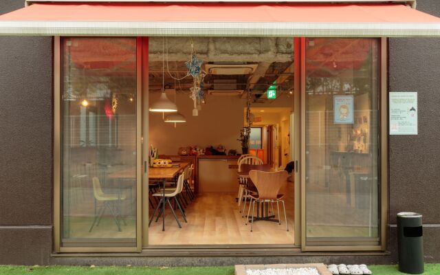 J-Hoppers Osaka Universal - Hostel