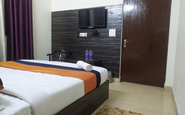 Staygo Hotel Near Haridwar Railway station