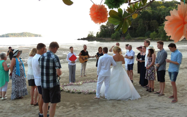 Kaw  Kwang Beach Resort