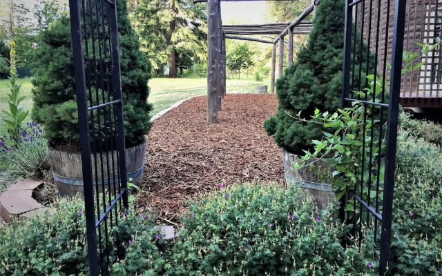 River Road Venue & Lodging