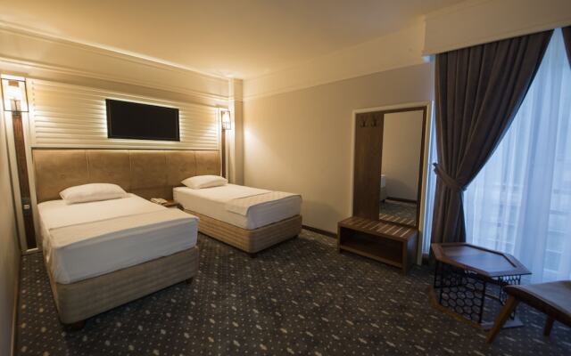 Jolnar Garden Hotel