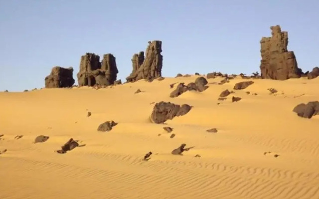 Sandrose Baharia Hotel