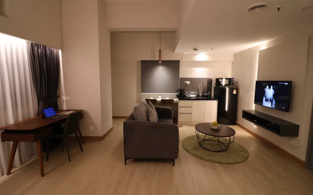 Crown Regency Serviced Suites