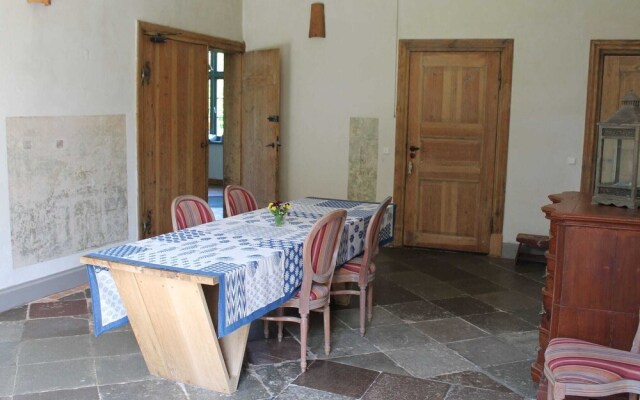 country Apartment in Steffenshagen With Garden