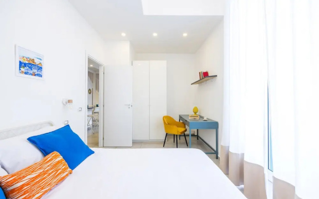 Quartieri Spagnoli Modern Flat by Wonderful Italy