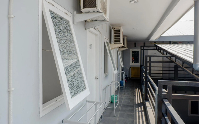 Super OYO Capital O 1176 J3 Residence Syariah