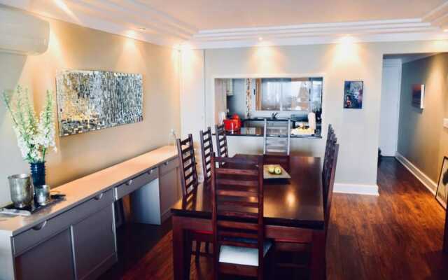 2 Bedroom Luxury Apartment in Bantry Bay