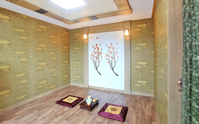 Yangyang Freesia Pension