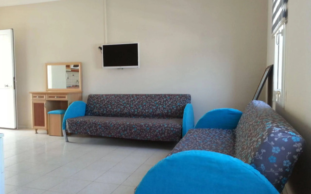 Club Alka Apart Hotel