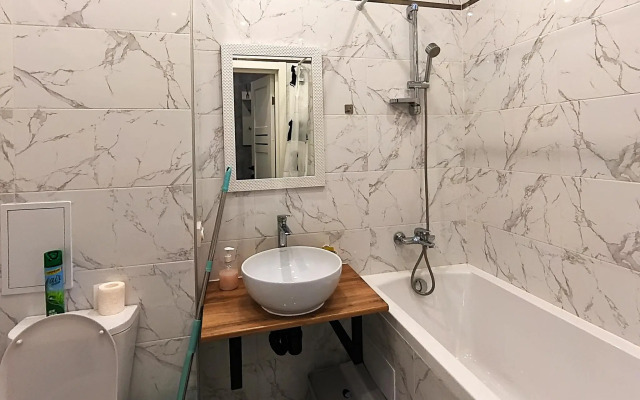 Apartments on Akademika Nasonova Street 1B