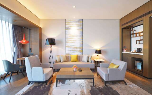 Wyndham Grand Yangon Hotel