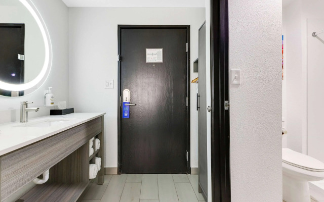 La Quinta Inn & Suites by Wyndham Jacksonville Mandarin